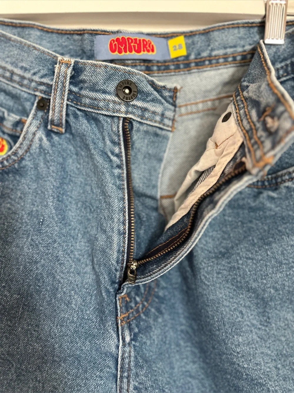 Empyre blue wash denim relax skate jorts
